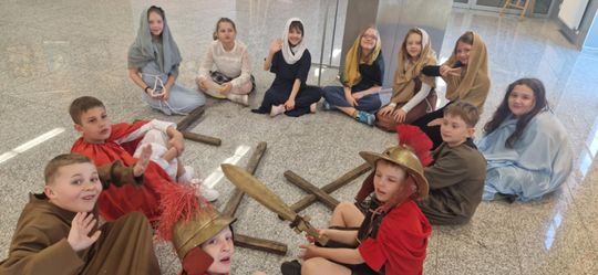 Szkolne Koło Caritas ze Szkoły Podstawowej Nr 3 w Chełmie obchodziło Dni Dobra [GALERIA ZDJĘĆ]