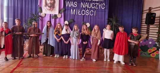 Szkolne Koło Caritas ze Szkoły Podstawowej Nr 3 w Chełmie obchodziło Dni Dobra [GALERIA ZDJĘĆ]