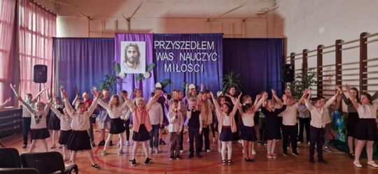 Szkolne Koło Caritas ze Szkoły Podstawowej Nr 3 w Chełmie obchodziło Dni Dobra [GALERIA ZDJĘĆ]