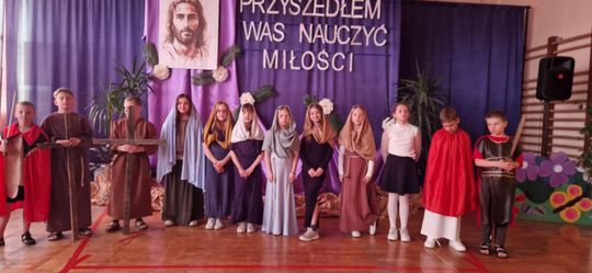 Szkolne Koło Caritas ze Szkoły Podstawowej Nr 3 w Chełmie obchodziło Dni Dobra [GALERIA ZDJĘĆ]