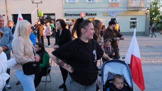 Wiec wyborczy Grzegorza Brauna w Chełmie na pl. Łuczkowskiego [GALERIA ZDJĘĆ]