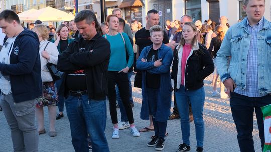 Wiec wyborczy Grzegorza Brauna w Chełmie na pl. Łuczkowskiego [GALERIA ZDJĘĆ]