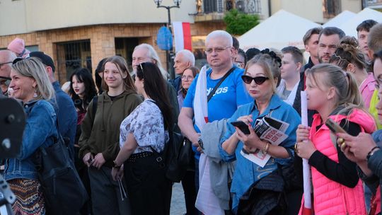 Wiec wyborczy Grzegorza Brauna w Chełmie na pl. Łuczkowskiego [GALERIA ZDJĘĆ]