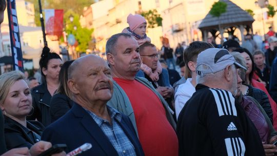 Wiec wyborczy Grzegorza Brauna w Chełmie na pl. Łuczkowskiego [GALERIA ZDJĘĆ]