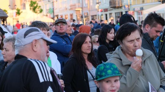 Wiec wyborczy Grzegorza Brauna w Chełmie na pl. Łuczkowskiego [GALERIA ZDJĘĆ]