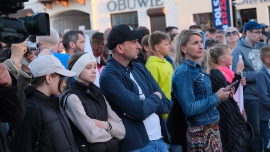 Wiec wyborczy Grzegorza Brauna w Chełmie na pl. Łuczkowskiego [GALERIA ZDJĘĆ]