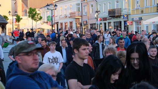 Wiec wyborczy Grzegorza Brauna w Chełmie na pl. Łuczkowskiego [GALERIA ZDJĘĆ]