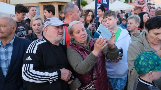 Wiec wyborczy Grzegorza Brauna w Chełmie na pl. Łuczkowskiego [GALERIA ZDJĘĆ]