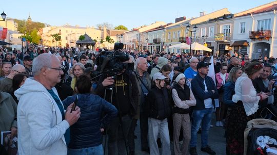 Wiec wyborczy Grzegorza Brauna w Chełmie na pl. Łuczkowskiego [GALERIA ZDJĘĆ]