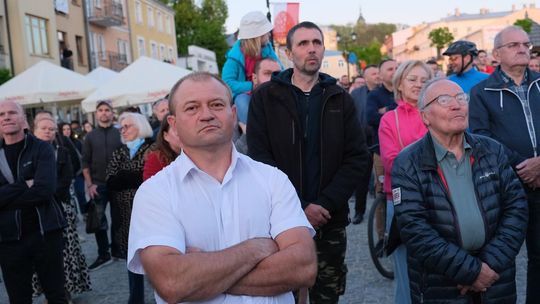 Wiec wyborczy Grzegorza Brauna w Chełmie na pl. Łuczkowskiego [GALERIA ZDJĘĆ]