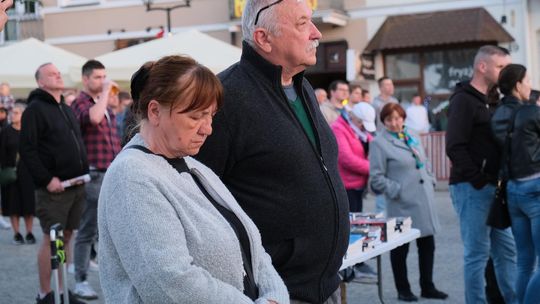 Wiec wyborczy Grzegorza Brauna w Chełmie na pl. Łuczkowskiego [GALERIA ZDJĘĆ]