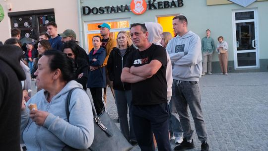 Wiec wyborczy Grzegorza Brauna w Chełmie na pl. Łuczkowskiego [GALERIA ZDJĘĆ]