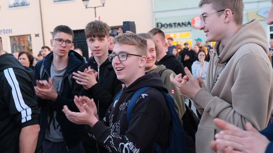 Wiec wyborczy Grzegorza Brauna w Chełmie na pl. Łuczkowskiego [GALERIA ZDJĘĆ]