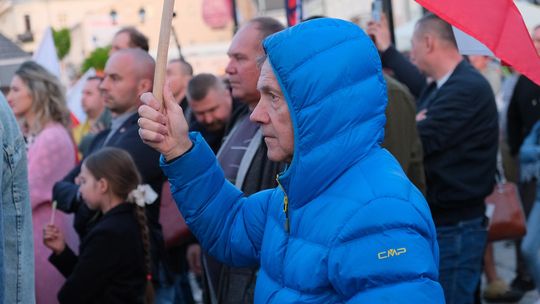 Wiec wyborczy Grzegorza Brauna w Chełmie na pl. Łuczkowskiego [GALERIA ZDJĘĆ]