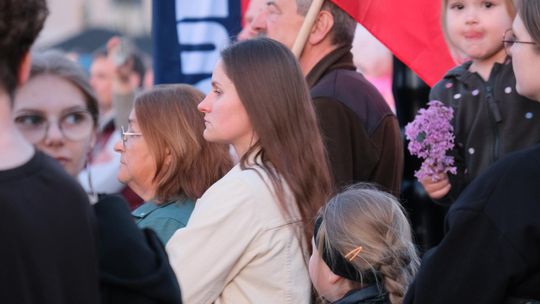 Wiec wyborczy Grzegorza Brauna w Chełmie na pl. Łuczkowskiego [GALERIA ZDJĘĆ]