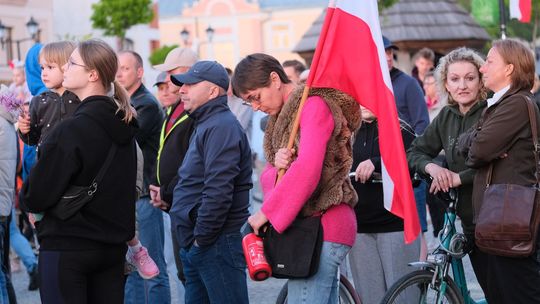 Wiec wyborczy Grzegorza Brauna w Chełmie na pl. Łuczkowskiego [GALERIA ZDJĘĆ]