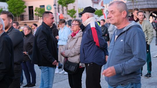 Wiec wyborczy Grzegorza Brauna w Chełmie na pl. Łuczkowskiego [GALERIA ZDJĘĆ]