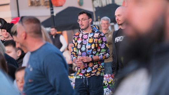 Wiec wyborczy Grzegorza Brauna w Chełmie na pl. Łuczkowskiego [GALERIA ZDJĘĆ]