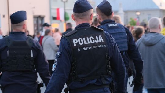 Wiec wyborczy Grzegorza Brauna w Chełmie na pl. Łuczkowskiego [GALERIA ZDJĘĆ]