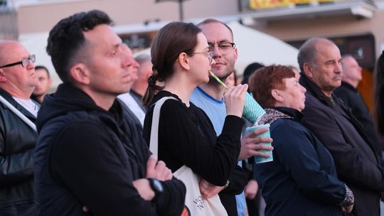 Wiec wyborczy Grzegorza Brauna w Chełmie na pl. Łuczkowskiego [GALERIA ZDJĘĆ]