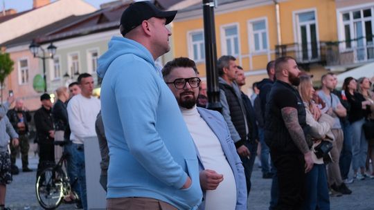 Wiec wyborczy Grzegorza Brauna w Chełmie na pl. Łuczkowskiego [GALERIA ZDJĘĆ]