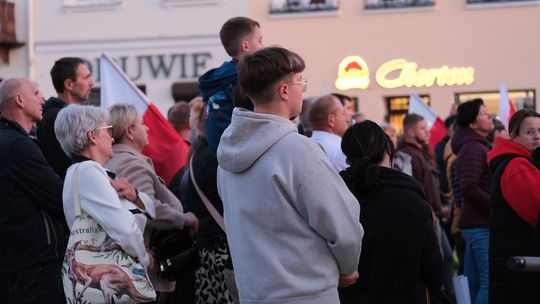 Wiec wyborczy Grzegorza Brauna w Chełmie na pl. Łuczkowskiego [GALERIA ZDJĘĆ]