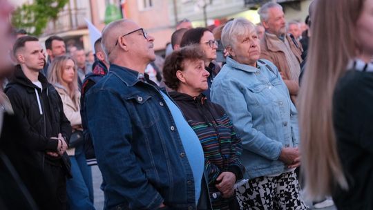 Wiec wyborczy Grzegorza Brauna w Chełmie na pl. Łuczkowskiego [GALERIA ZDJĘĆ]