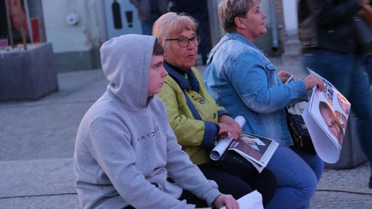 Wiec wyborczy Grzegorza Brauna w Chełmie na pl. Łuczkowskiego [GALERIA ZDJĘĆ]