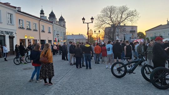 Wiec wyborczy Grzegorza Brauna w Chełmie na pl. Łuczkowskiego [GALERIA ZDJĘĆ]
