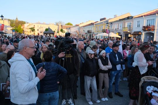 Wiec wyborczy Grzegorza Brauna w Chełmie na pl. Łuczkowskiego [GALERIA ZDJĘĆ]