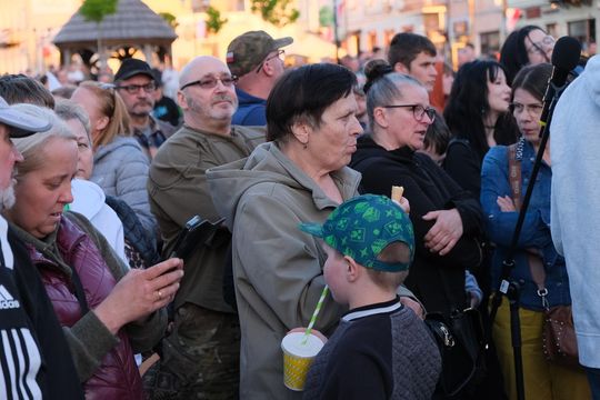 Wiec wyborczy Grzegorza Brauna w Chełmie na pl. Łuczkowskiego [GALERIA ZDJĘĆ]