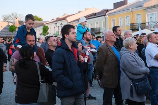 Wiec wyborczy Grzegorza Brauna w Chełmie na pl. Łuczkowskiego [GALERIA ZDJĘĆ]