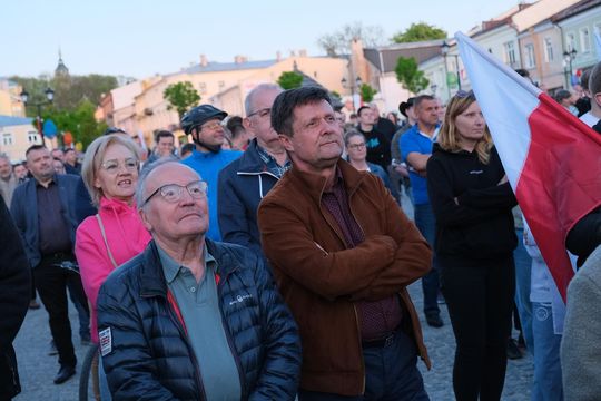 Wiec wyborczy Grzegorza Brauna w Chełmie na pl. Łuczkowskiego [GALERIA ZDJĘĆ]