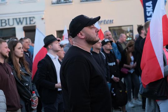 Wiec wyborczy Grzegorza Brauna w Chełmie na pl. Łuczkowskiego [GALERIA ZDJĘĆ]