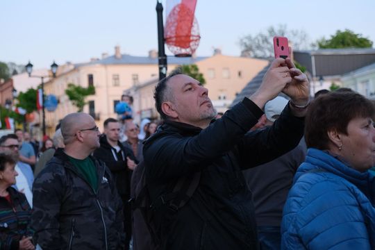 Wiec wyborczy Grzegorza Brauna w Chełmie na pl. Łuczkowskiego [GALERIA ZDJĘĆ]