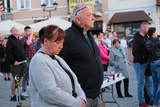 Wiec wyborczy Grzegorza Brauna w Chełmie na pl. Łuczkowskiego [GALERIA ZDJĘĆ]