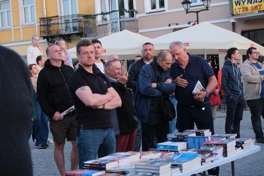 Wiec wyborczy Grzegorza Brauna w Chełmie na pl. Łuczkowskiego [GALERIA ZDJĘĆ]
