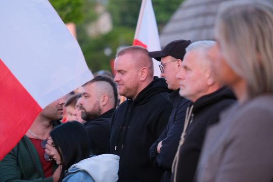 Wiec wyborczy Grzegorza Brauna w Chełmie na pl. Łuczkowskiego [GALERIA ZDJĘĆ]