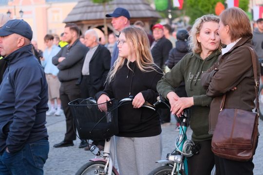 Wiec wyborczy Grzegorza Brauna w Chełmie na pl. Łuczkowskiego [GALERIA ZDJĘĆ]