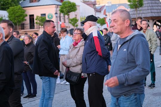 Wiec wyborczy Grzegorza Brauna w Chełmie na pl. Łuczkowskiego [GALERIA ZDJĘĆ]