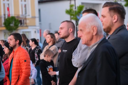 Wiec wyborczy Grzegorza Brauna w Chełmie na pl. Łuczkowskiego [GALERIA ZDJĘĆ]