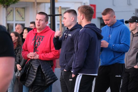 Wiec wyborczy Grzegorza Brauna w Chełmie na pl. Łuczkowskiego [GALERIA ZDJĘĆ]