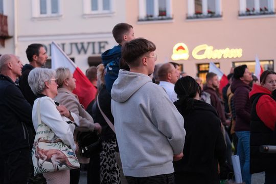 Wiec wyborczy Grzegorza Brauna w Chełmie na pl. Łuczkowskiego [GALERIA ZDJĘĆ]