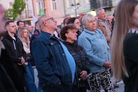 Wiec wyborczy Grzegorza Brauna w Chełmie na pl. Łuczkowskiego [GALERIA ZDJĘĆ]