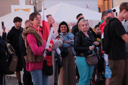 Wiec wyborczy Grzegorza Brauna w Chełmie na pl. Łuczkowskiego [GALERIA ZDJĘĆ]