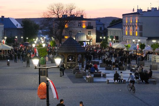 Wiec wyborczy Grzegorza Brauna w Chełmie na pl. Łuczkowskiego [GALERIA ZDJĘĆ]