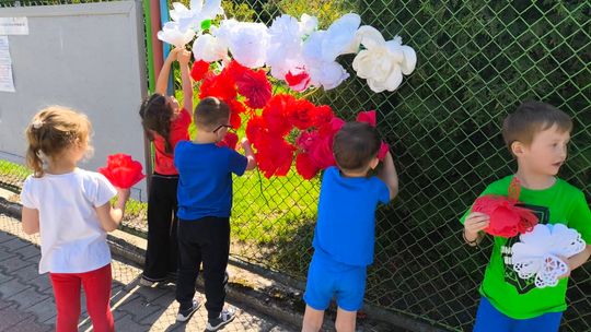 Krasnystaw. Dzień Flagi i Święto Konstytucji 3 Maja w przedszkolu "Bajeczka" [GALERIA ZDJĘĆ]