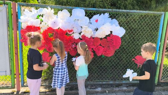 Krasnystaw. Dzień Flagi i Święto Konstytucji 3 Maja w przedszkolu "Bajeczka" [GALERIA ZDJĘĆ]