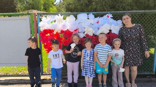 Krasnystaw. Dzień Flagi i Święto Konstytucji 3 Maja w przedszkolu "Bajeczka" [GALERIA ZDJĘĆ]