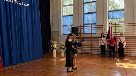 Uroczystości majowe w Zespole Szkół Nr 1 w Krasnymstawie [GALERIA ZDJĘĆ]